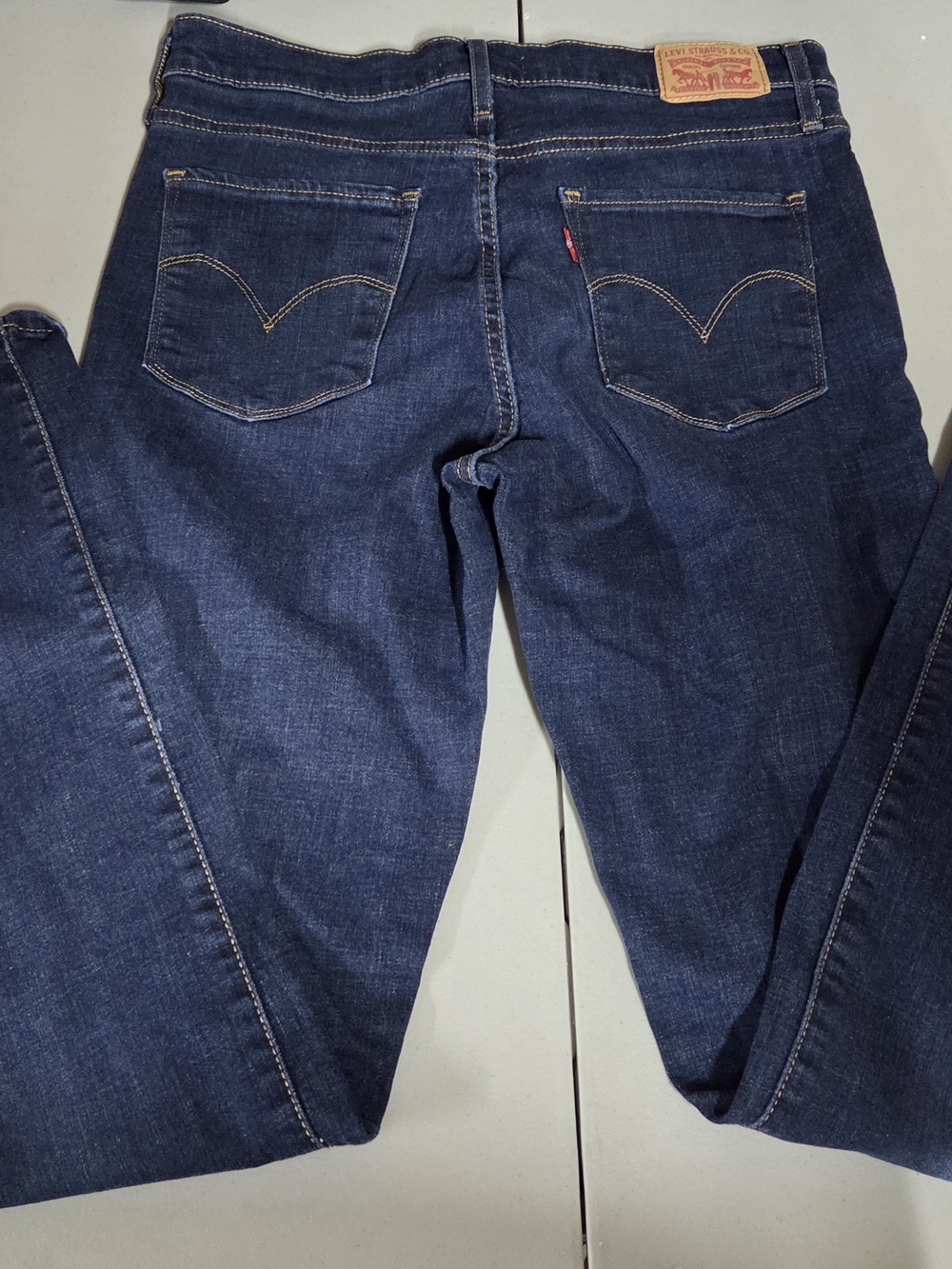Levi's 314 Women's Dark Blue Shaping Straight Jeans